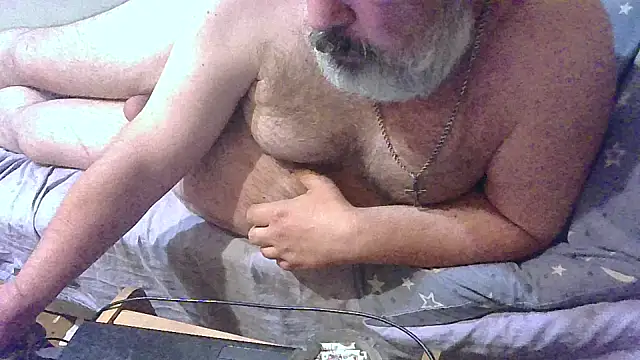 Seks show uživo modela Art_Ass na kameri