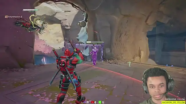 הופעת סקס קאם בשידור חי של lovemirgaming