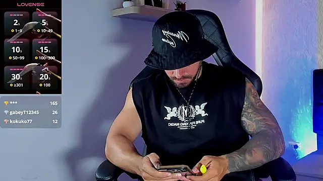 عرض كام Brad_Summer الجنسي المباشر