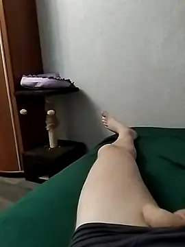 Seks show uživo modela hornny_boy35 na kameri