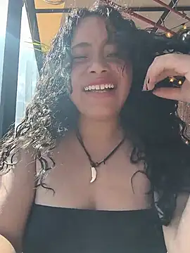 Yaya_watson Adlı Modelin Canlı Seks Kamerası Şovu