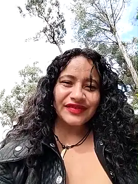 Yaya_watson live sex-cam show