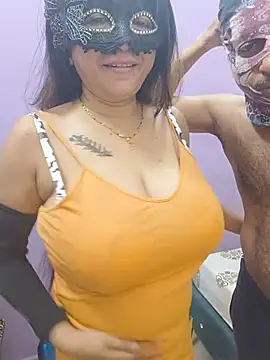 Eroticc_Desiree- 라이브 섹스 캠 쇼
