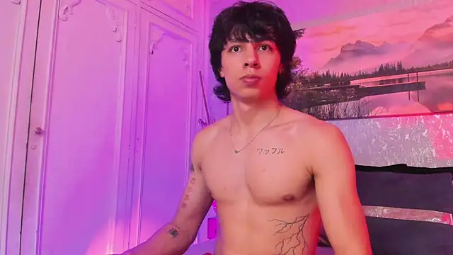 عرض كام Tyler_durten الجنسي المباشر