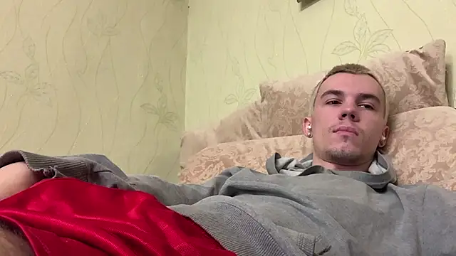 הופעת סקס קאם בשידור חי של Jeremy1Scott