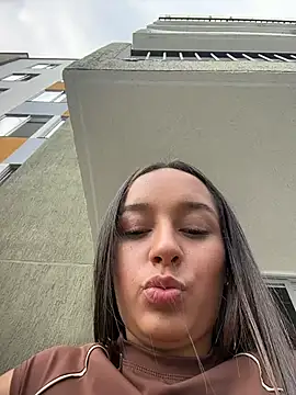 عرض كام Brunettecollins05 الجنسي المباشر