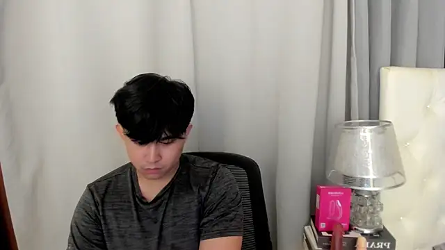davincihugecock 现场性爱视讯表演