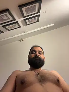 ThatBeardDude's Live Sex Cam Show