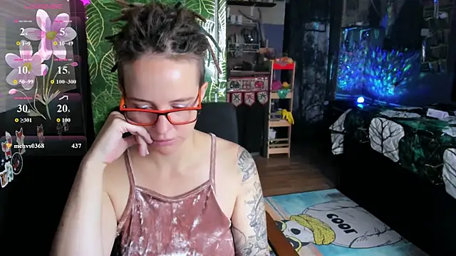Chat soba uživo modela LisaFoxy_y