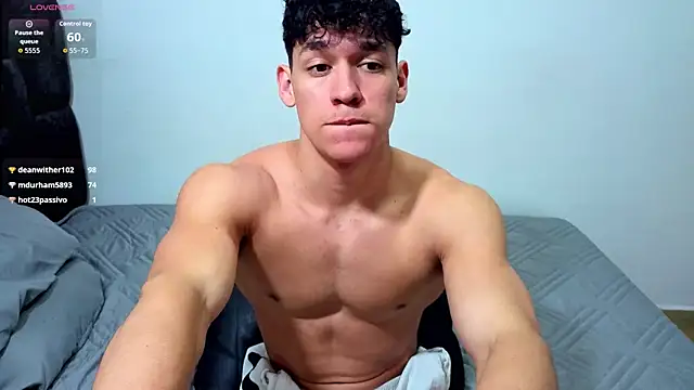 Luke_Muscle 现场性爱视讯表演