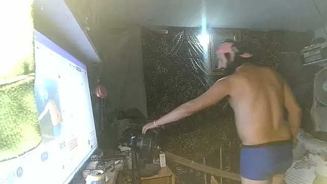 CrowdedAmbrosia8 live sex-cam show