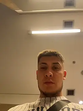 Mao_Rivers live sex-cam show