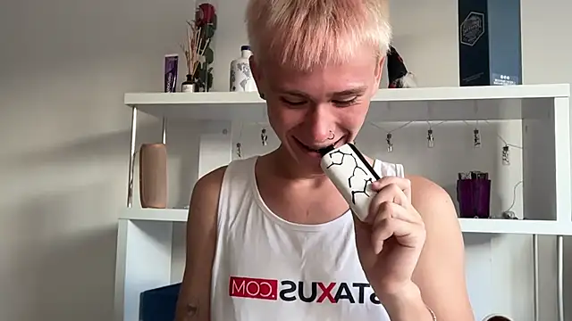 โชว์เซ็กส์แคมถ่ายทอดสดของ twiinknico