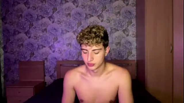AlfredSweet's Live Sex Cam Show