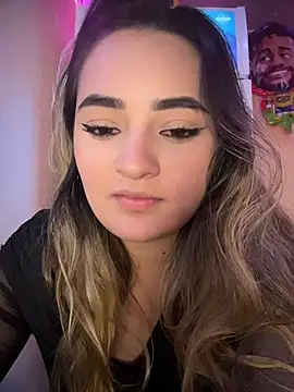 Antonella_Julietaa чат на живо