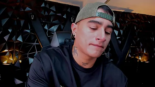 LiamDeeps – Naživo kamerová sex šou 