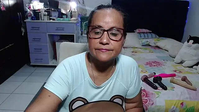 pervert_mommy_n Live-seksikameraesitys