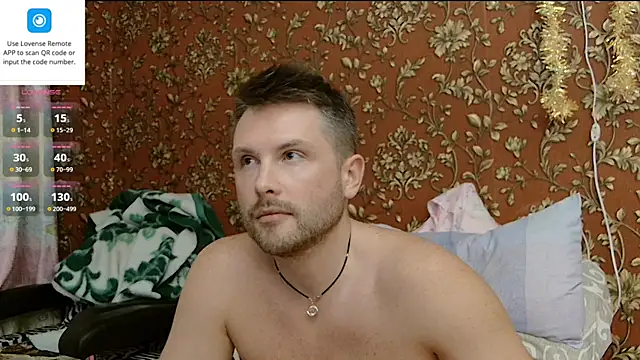 Seks show uživo modela MartinBrandon na kameri