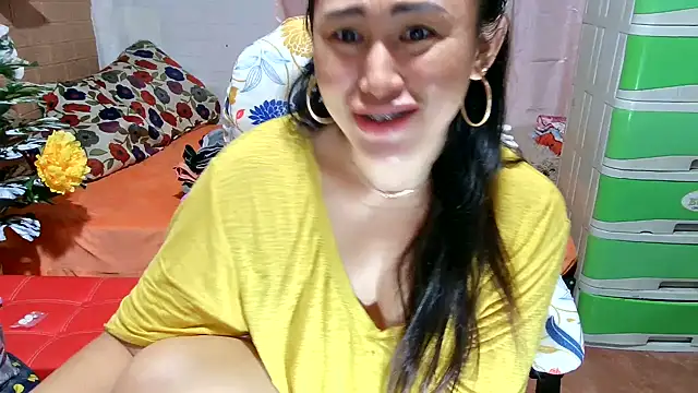 عرض كام Filipina_Desire الجنسي المباشر