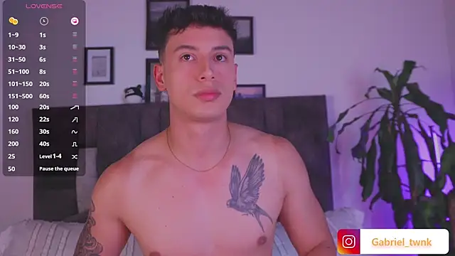 Pokazy przed seks kamerką na żywo – I_Gabriel