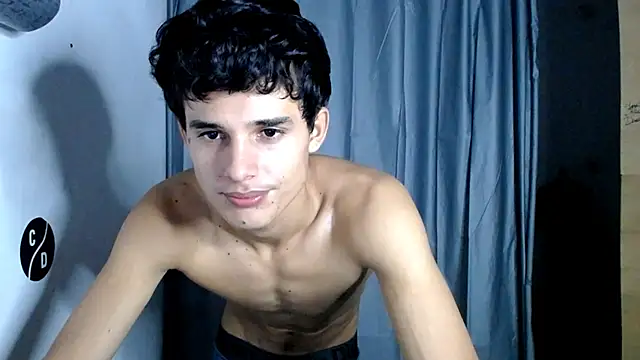 freddy_romas (M twink) - masturbacion 7 minutos