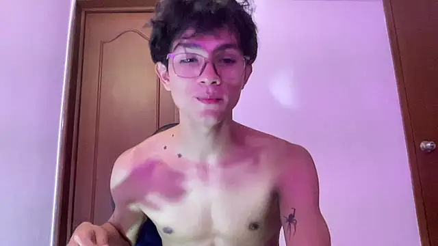 angel_bunny1 (M twink) - suck a dildo ( like me dick)