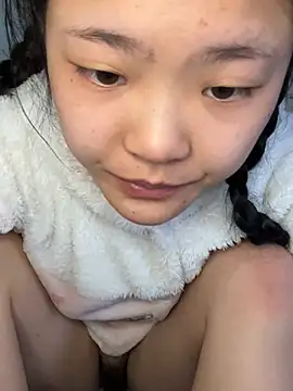 jiejie25111 (F teen) - 突破5000奖励自己吃好吃哒‼️😋🥳🥰