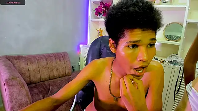 horny_soulss (G teen) - spanks ass