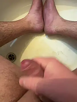 biigdick18 (M young) - Cum in public