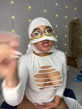 maisa_issa - Maisa_issa's free webcam - UK Sex Cams