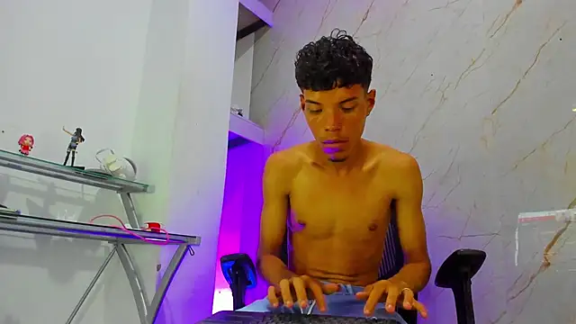 jhojan_fooxx (M twink) - show cum nake oil