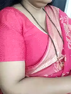 deepthi_mysore (F milf) - BOOBS SHOW