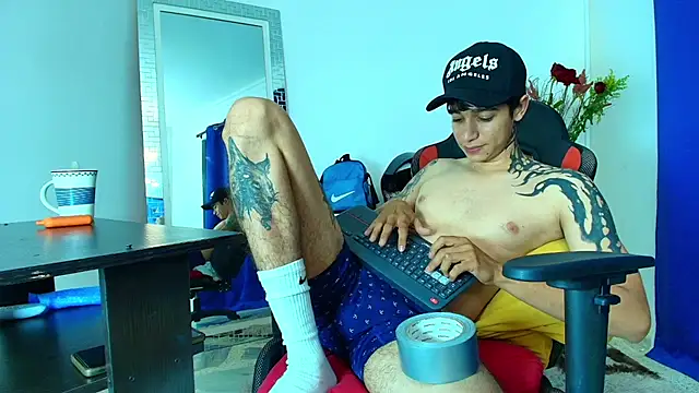 zacktk7 (M young) - cumshow