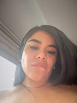 insane_issa (F young) - Take off my dress and turn me on