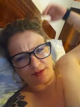 anastasya_squirtie (F milf) - ride dildo in ass