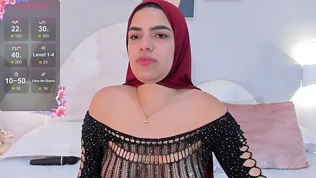 umarani_ (F young) - :fire: SPANK ASS + RUB ASSHOLE :fire: