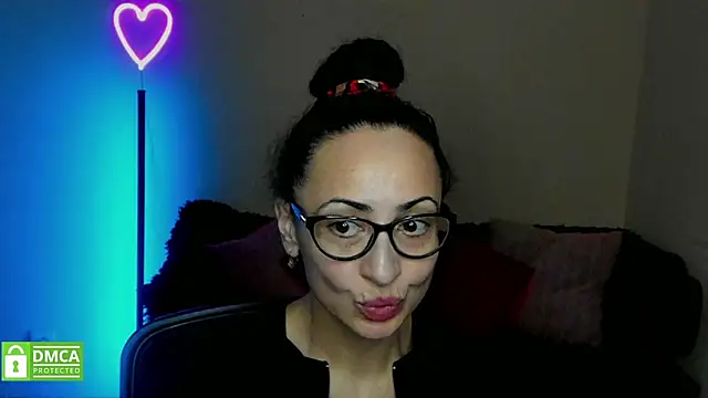 arianasweety23 - Arianasweety23's free webcam - UK Sex Cams