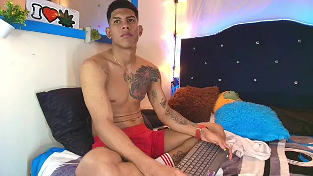 damian_latinxxx (M twink) - Make me happy Damian