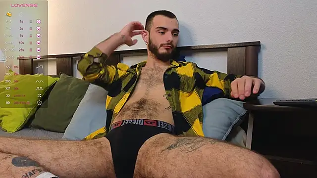 xteddy_bear - Xteddy_bear's free webcam - UK Sex Cams