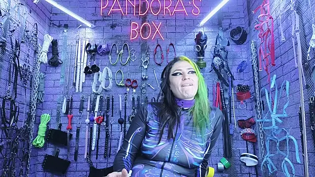 pandoranezz - PANDORANEZZ's free webcam - UK Sex Cams