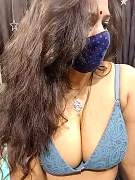 hey_muskan (F young) - Chocolate on Boobs