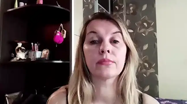 milfbetta - MilfBetta's free webcam - UK Sex Cams