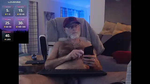 towndude123 (M grandpa) - naked and edge dick at 500 tokens