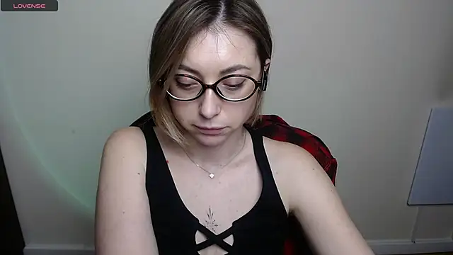 julisunny_ - JuliSunny_'s free webcam - UK Sex Cams