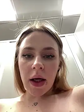 elegant_babe (F young) - SLAP NAKED TITS WITH STRANGERS