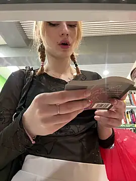 naomi__mi (F young) - take off wet panties in shoestore