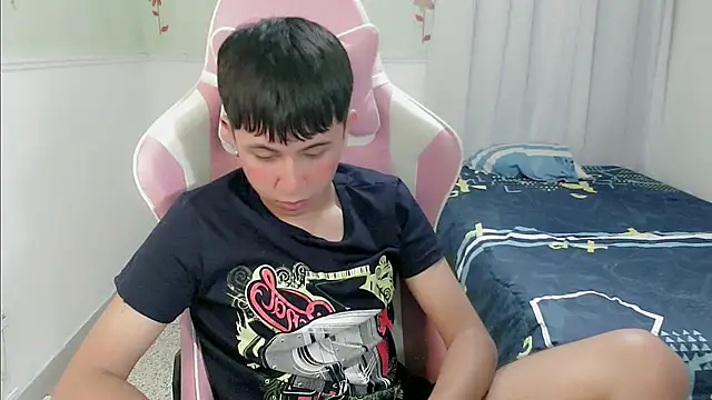 didier_king_ (M twink) - show naked