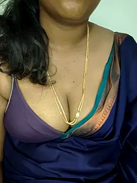 Boobs_Queen_Bubli