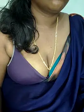 Boobs_Queen_Bubli