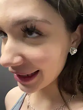 shy_priincess (F teen) - Wink with my asshole close up!!!!